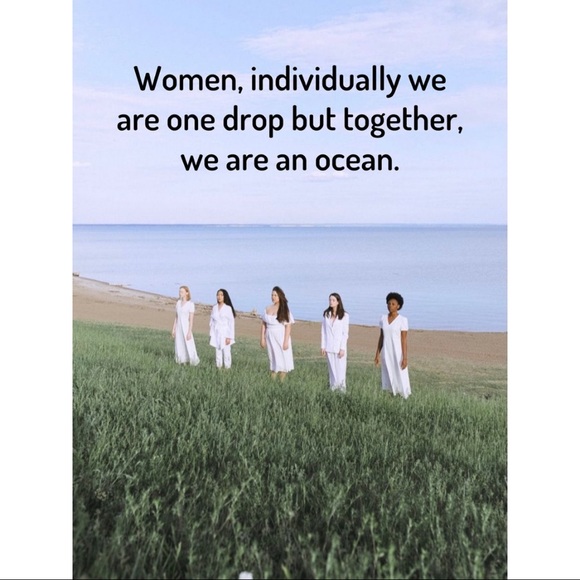 Tops (women’s) - Picture 7 of 7